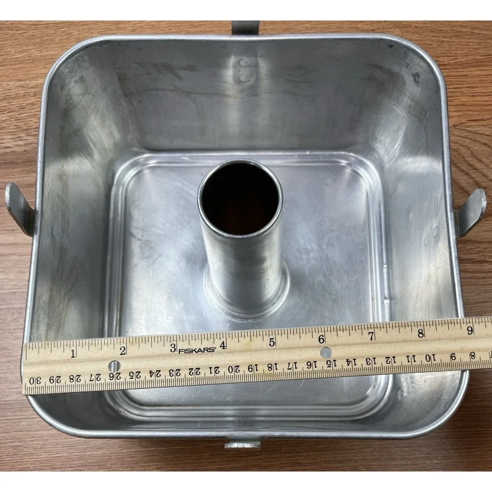Vintage Comet Aluminum 2pc Square Angel Food Cake Bundt Pan 9x9x4, Cooling Feet